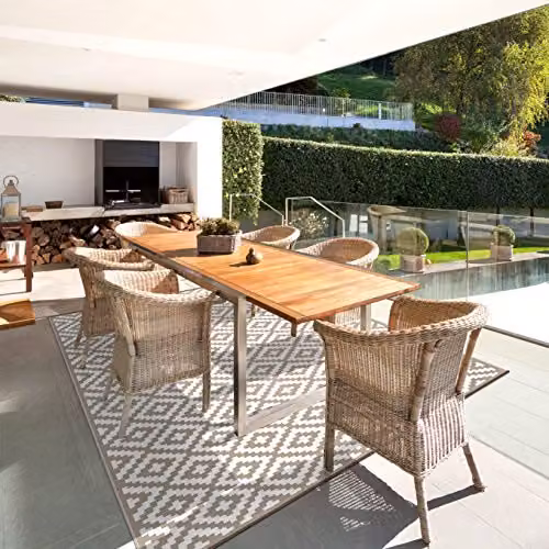 Green Decore Nirvana Reversible Lightweight Outdoor Plastic Rug in Beige and White with Geometric Design – 3