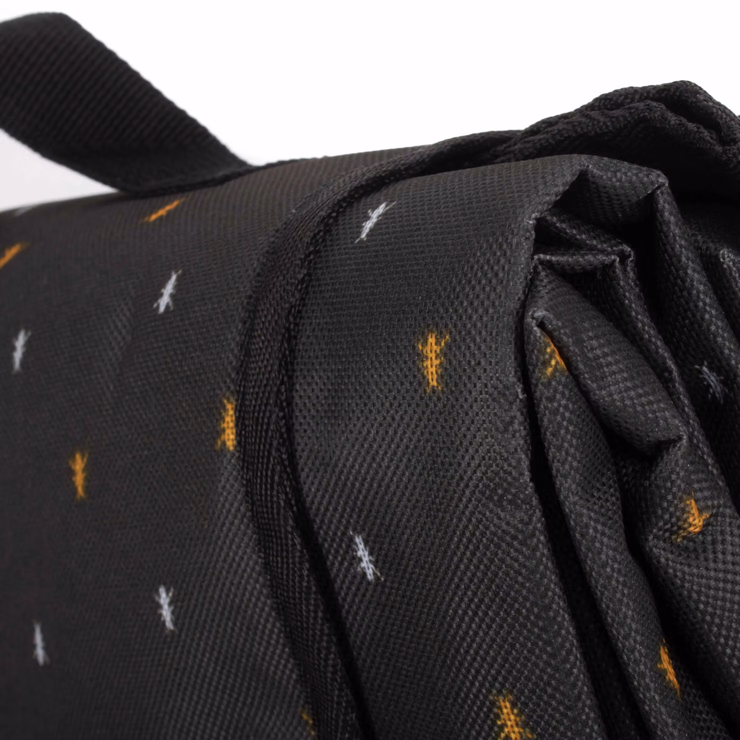Red Hamper Nature Pattern Picnic Blanket in Black and Brown with Waterproof Underside and Carry Bag – 4