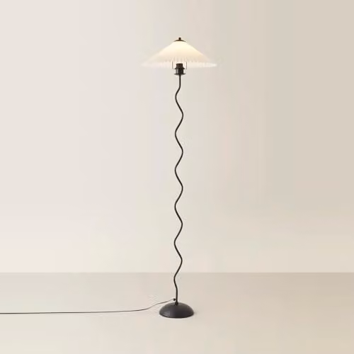 ValueLights Wavy Black Metal Floor Lamp with White Origami Paper Shade and 4W Warm White LED Bulb, H 155 cm – 1