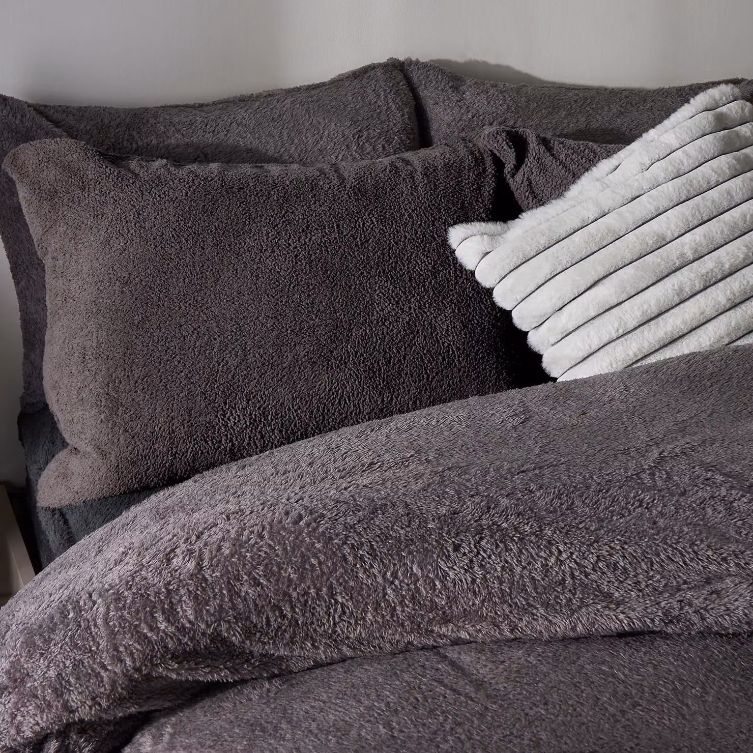 OHS Thermal Soft Teddy Fleece Duvet Cover and Pillowcase Set in Anthracite Grey, Single Size (90 x 200 cm) – 3