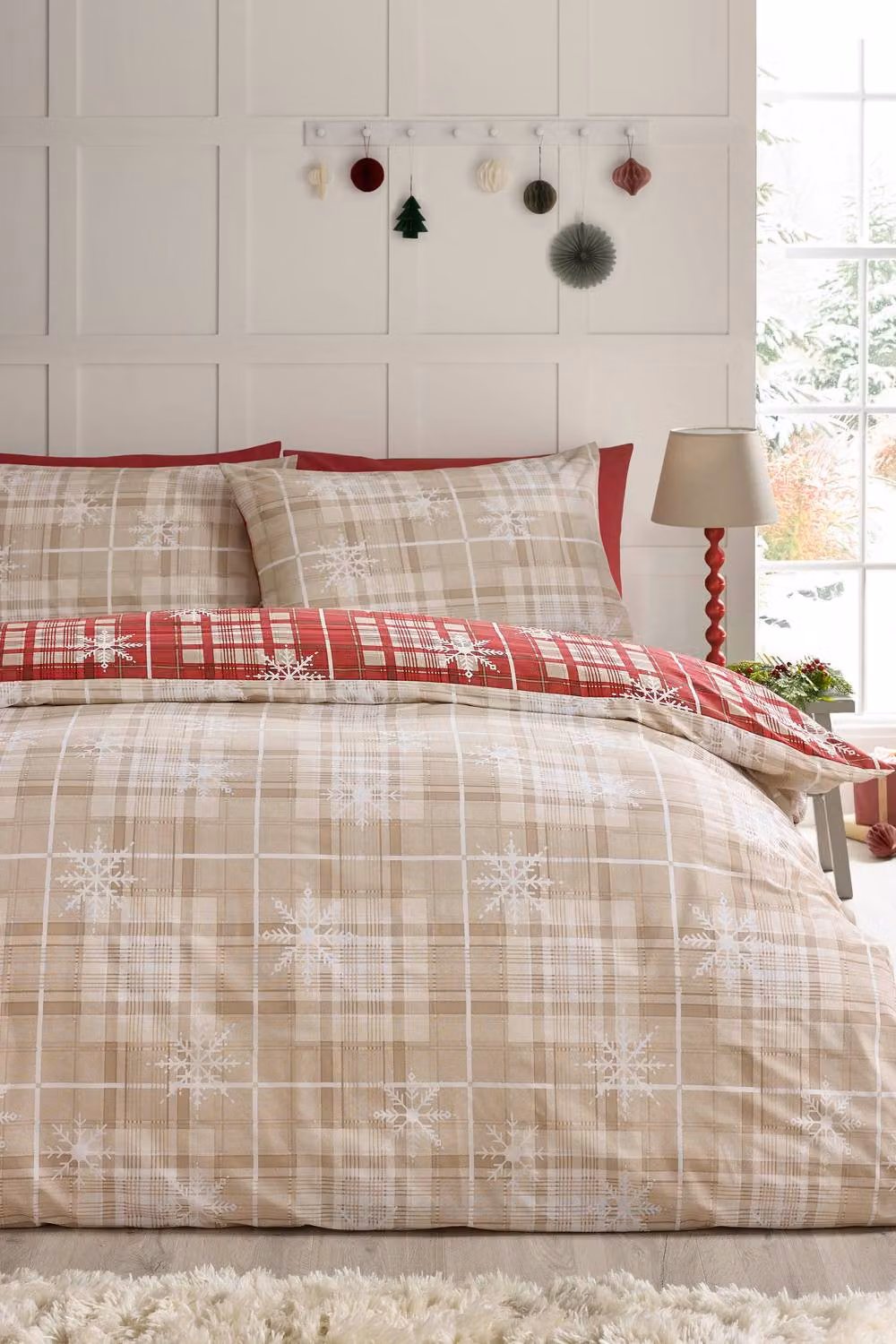 Catherine Lansfield Christmas Scandi Check Reversible Duvet Cover Set in Red, King Size (W/D/H: 180 x 200 cm) – 3
