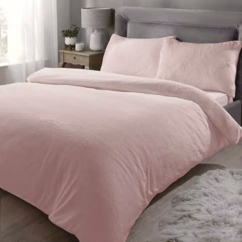 Rapport Home Teddy Fleece Polyester Duvet Cover and Pillowcase Set in Pink, W/D/H: 200 x 200 cm