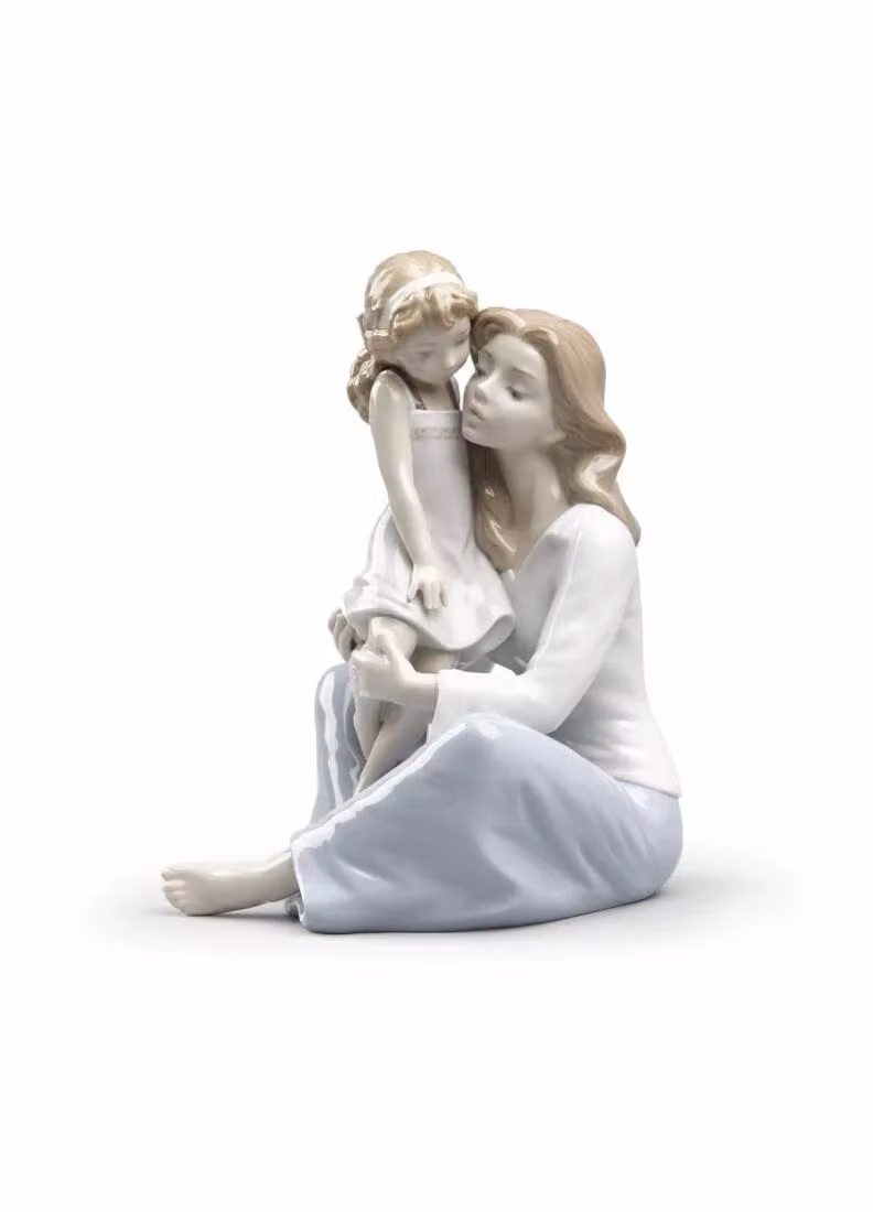 Lladró Mommy's Little Girl Mother and Daughter Porcelain Figurine in White