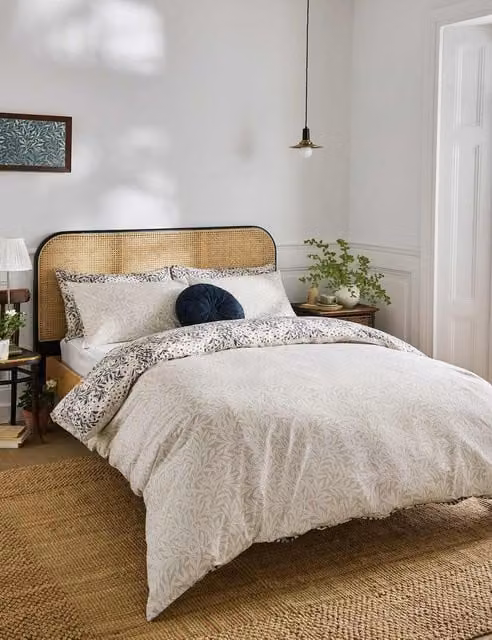 William Morris at Home Set of 2 Michaelmas Daisy Floral Pure Cotton Pillowcases, Cream and Multicolour