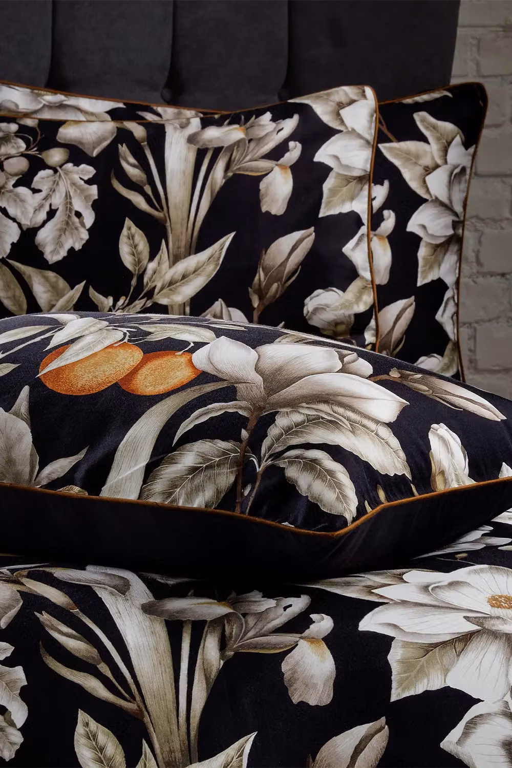 Edinburgh Weavers Lavish 200 Thread Count Floral Piped Cotton Sateen Duvet Cover Set, Black, W/H: 140 x 200 cm – 3