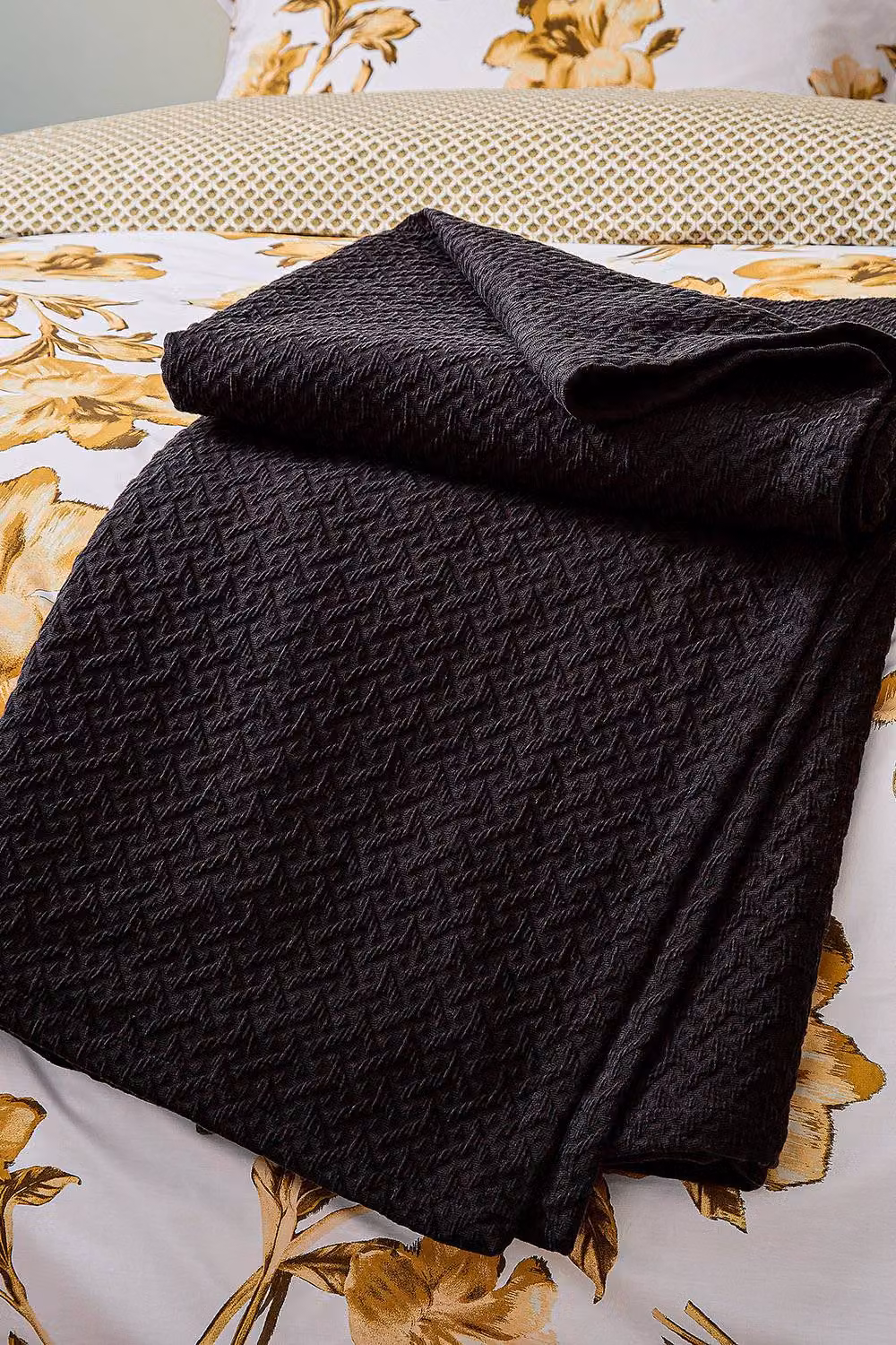 Ted Baker Diagonal T Matelasse Quilted Cotton Throw in Black – 2