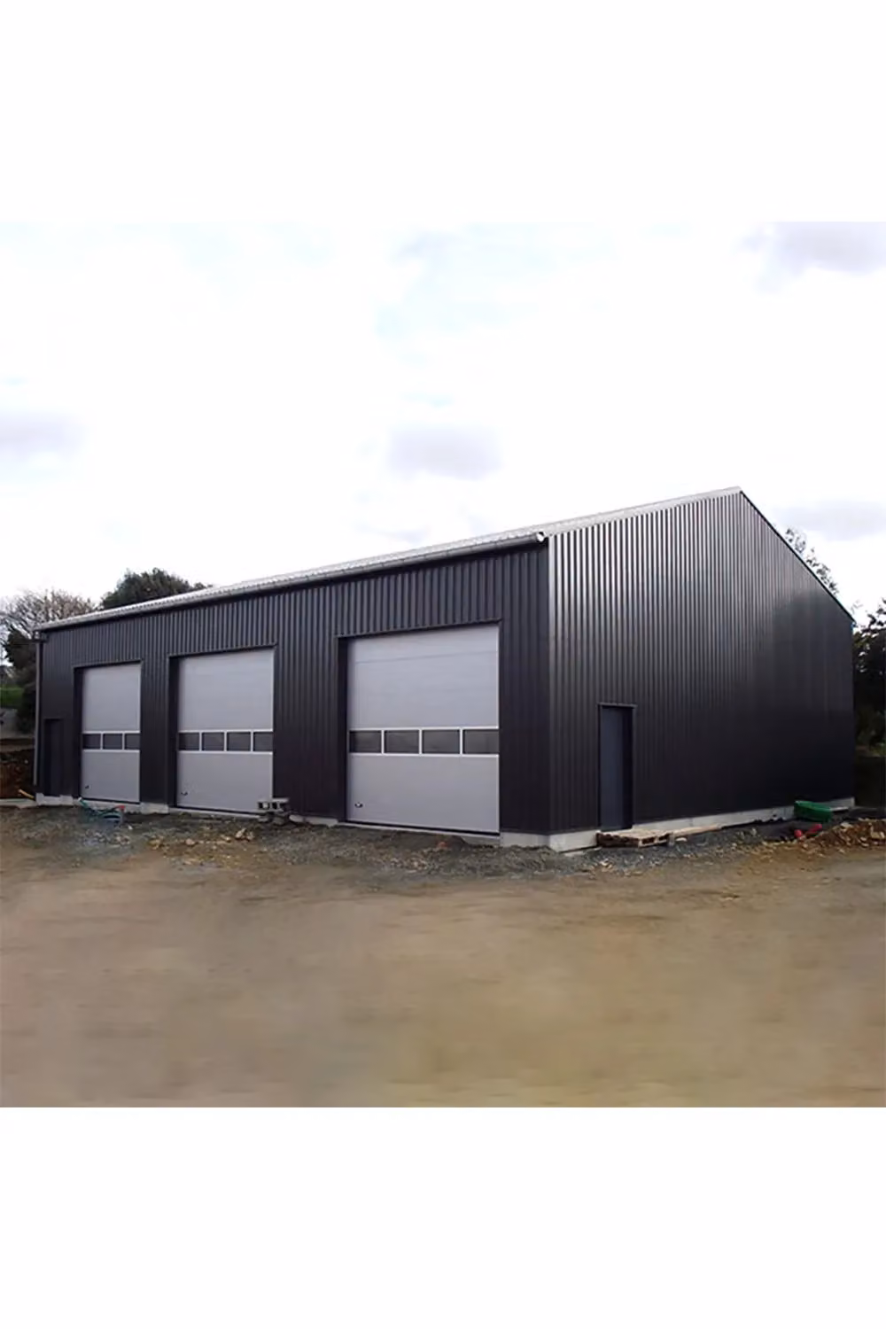 Living and Home 12-Piece Black Metal Corrugated Roofing Sheets – 2