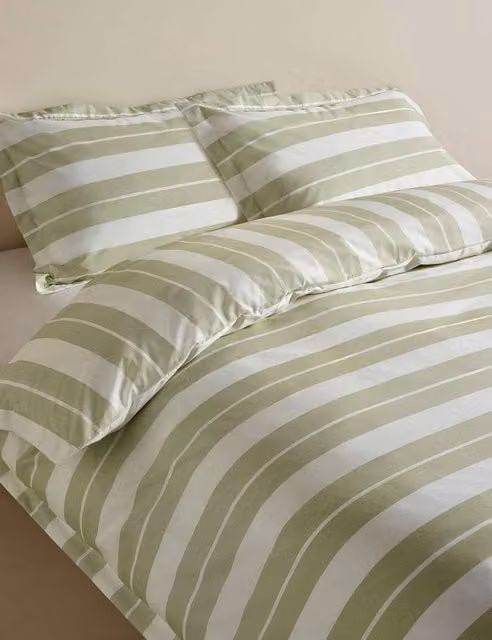M&S Egyptian Cotton Wide Stripe Printed Bedding Set Fern in Green and White, 140 x 200 cm