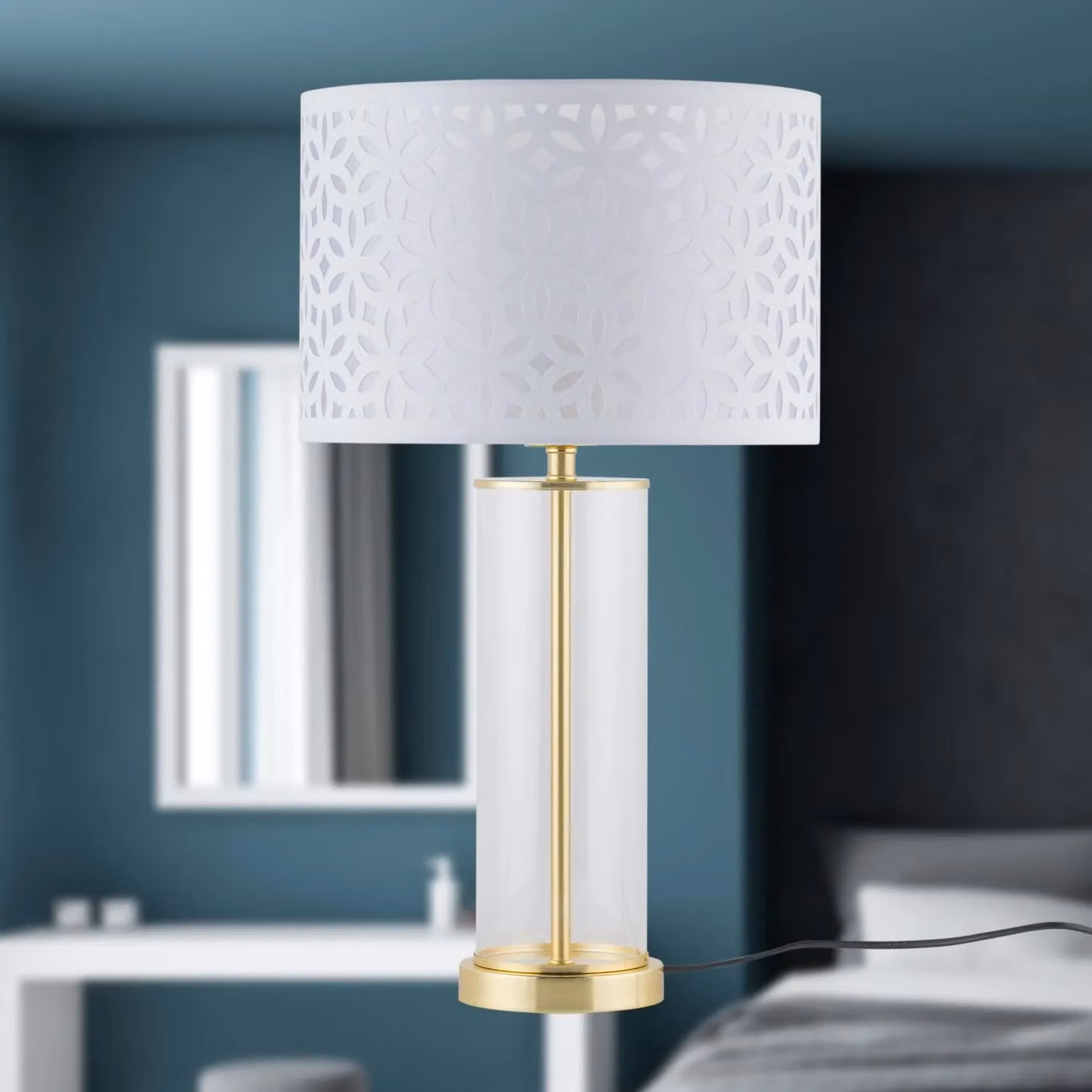 First Choice Lighting Aura Set of 2 Table Lamps in Satin Brass and White – 2