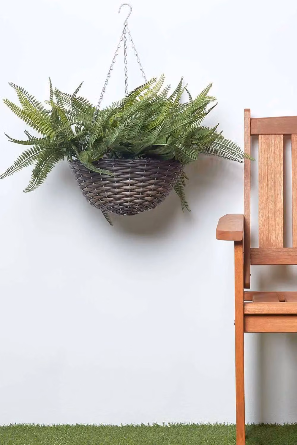 Homescapes Artificial Boston Fern Hanging Basket in Green with Silver Metal Chain – 5