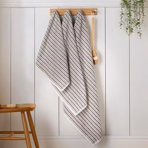 Catherine Lansfield Rice Weave Stripe Cotton Bath Towel in Grey, W: 70 cm, H: 127 cm – 1