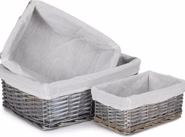 Red Hamper Antique Wash Wicker Storage Basket with Cotton Lining in Brown, Grey and White, Width: 43 cm