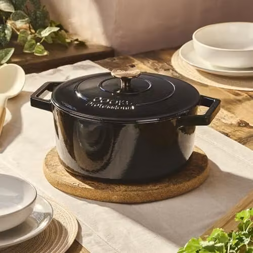 Cooks Professional Enamelled Cast Iron 26cm Casserole Dish with Lid and Handles, 5.8l, Shiny Black – 2