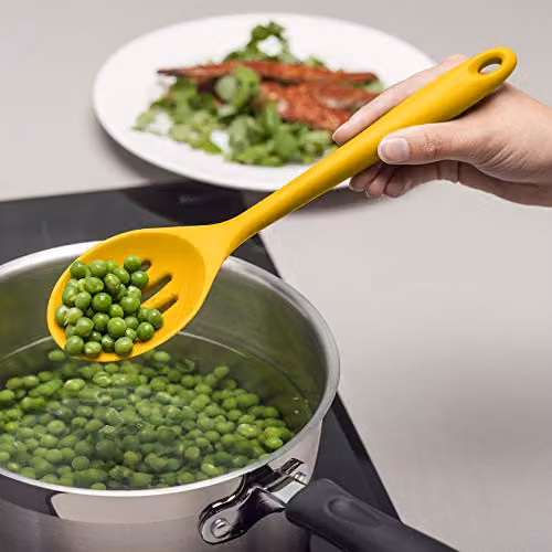 Zeal Silicone Non-Stick Oval Skimmer in Yellow, 28cm – 2