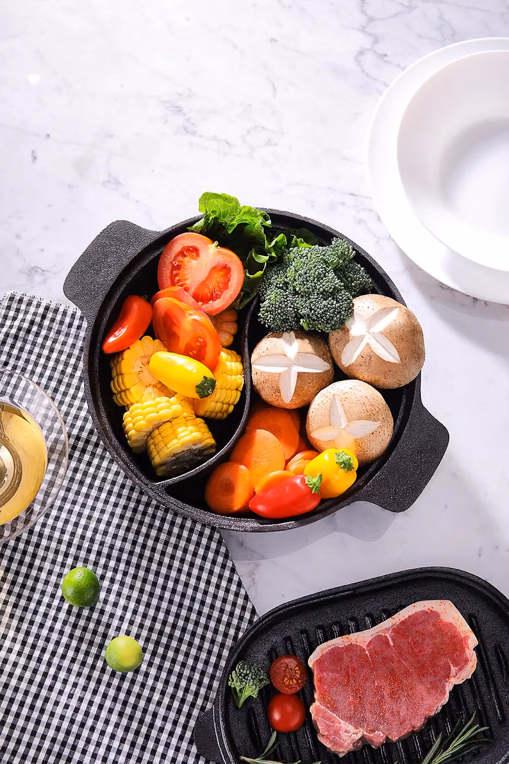 Living and Home Black Cast Iron 2-Compartment Divided Hot Pot Cookware, Diameter: 31 cm – 3