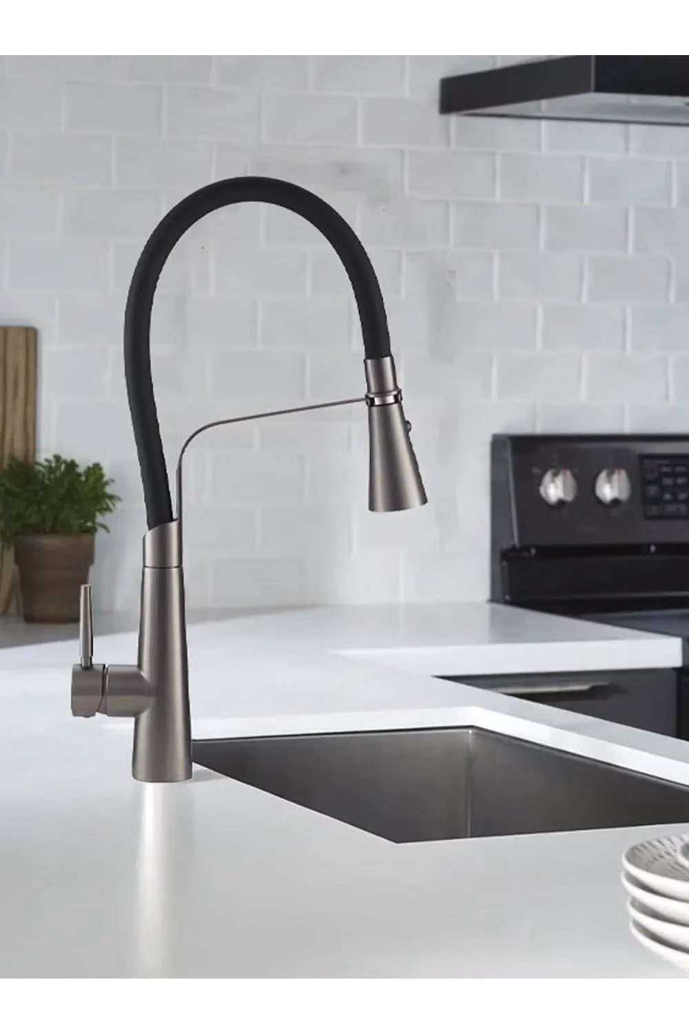 Living and Home Single Lever Pull-Down Kitchen Faucet with Silicone Sprayer in Grey Brushed Steel – 2