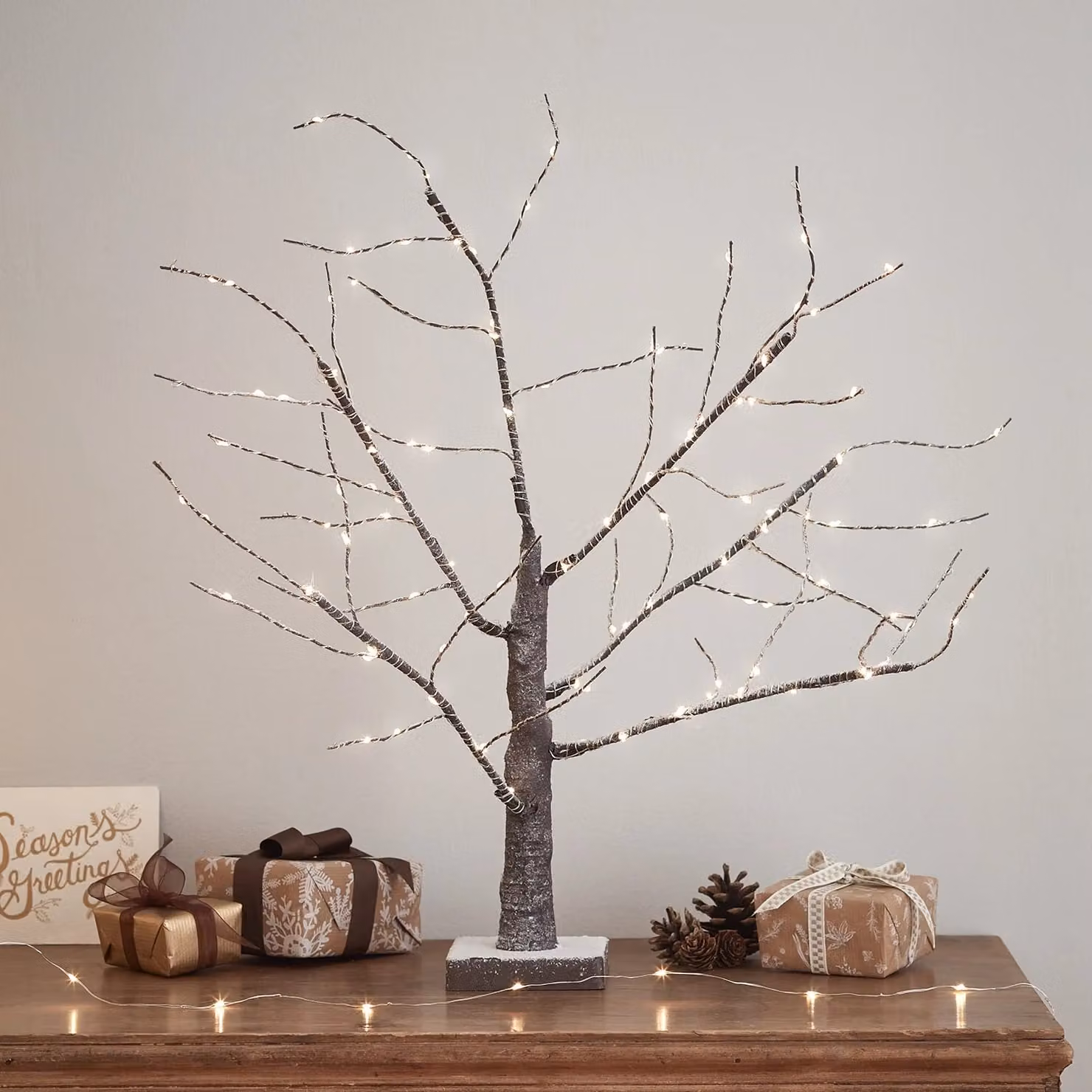 Lights4fun 65cm Battery Operated Indoor Pre-Lit Snow Dusted Twig Tree with 108 Warm White Micro LEDs, White, H 65 x W 45 x D 45 cm – 1