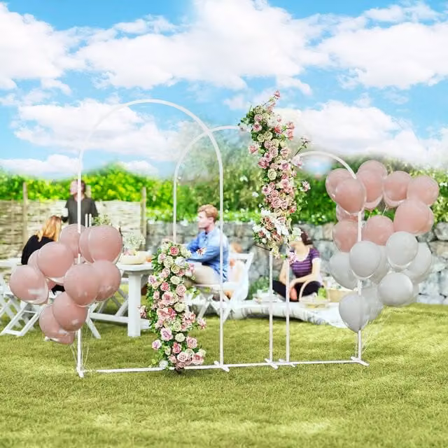 Outsunny White Metal Wedding Arch Frame Set for Parties and Weddings