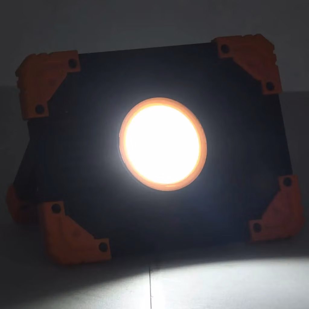 Berkfield Home Portable 10 W LED Floodlight Spotlight in Black – 2