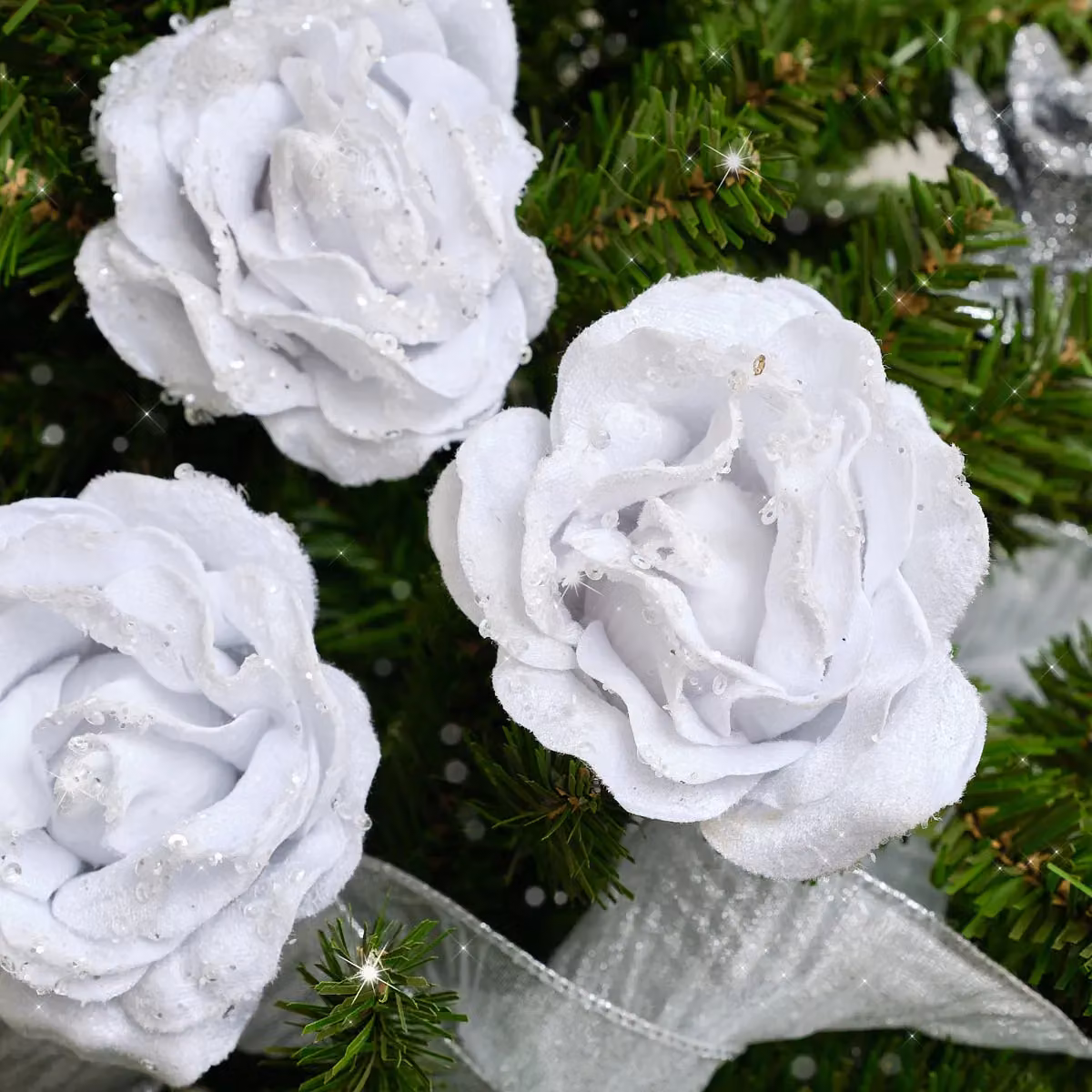 Melody Maison Set of 3 White Velvet Glitter Rose Clip Christmas Decorations, 10 cm – 3