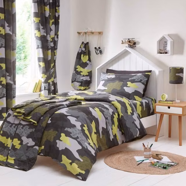 Happy Linen Company Reversible Green Graphic Kids Duvet Cover and Pillowcase Set, W/D/H: 140 x 200 cm and 50 x 75 cm