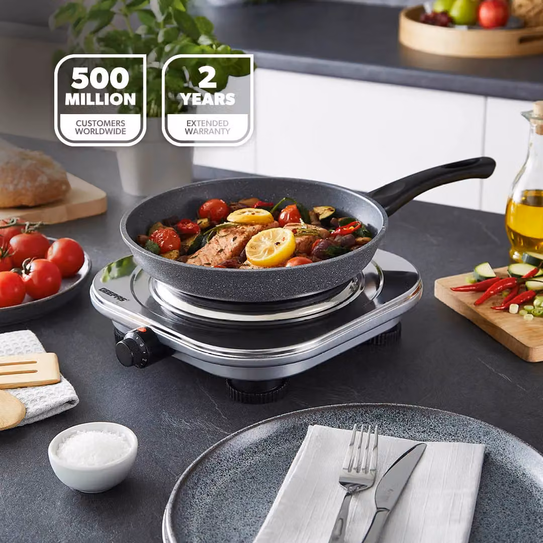 Geepas 1500W Single Hot Plate Electric Cooker with Cast Iron Radiant Hob in Metallic Silver – 2