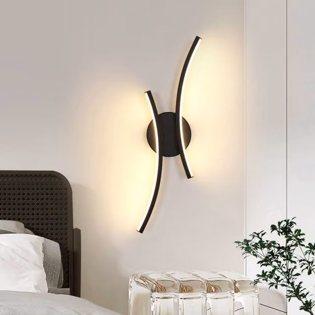 COMELY Black Curved LED Indoor Wall Lights with Warm White 3000K Acrylic and Metal Finish – 1