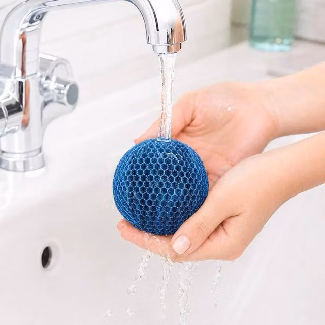 FLAVORA Reusable Hot Tub and Pool Scum Absorber Spa Sponge Balls in Blue, W/D/H: 100 x 15 cm – 1