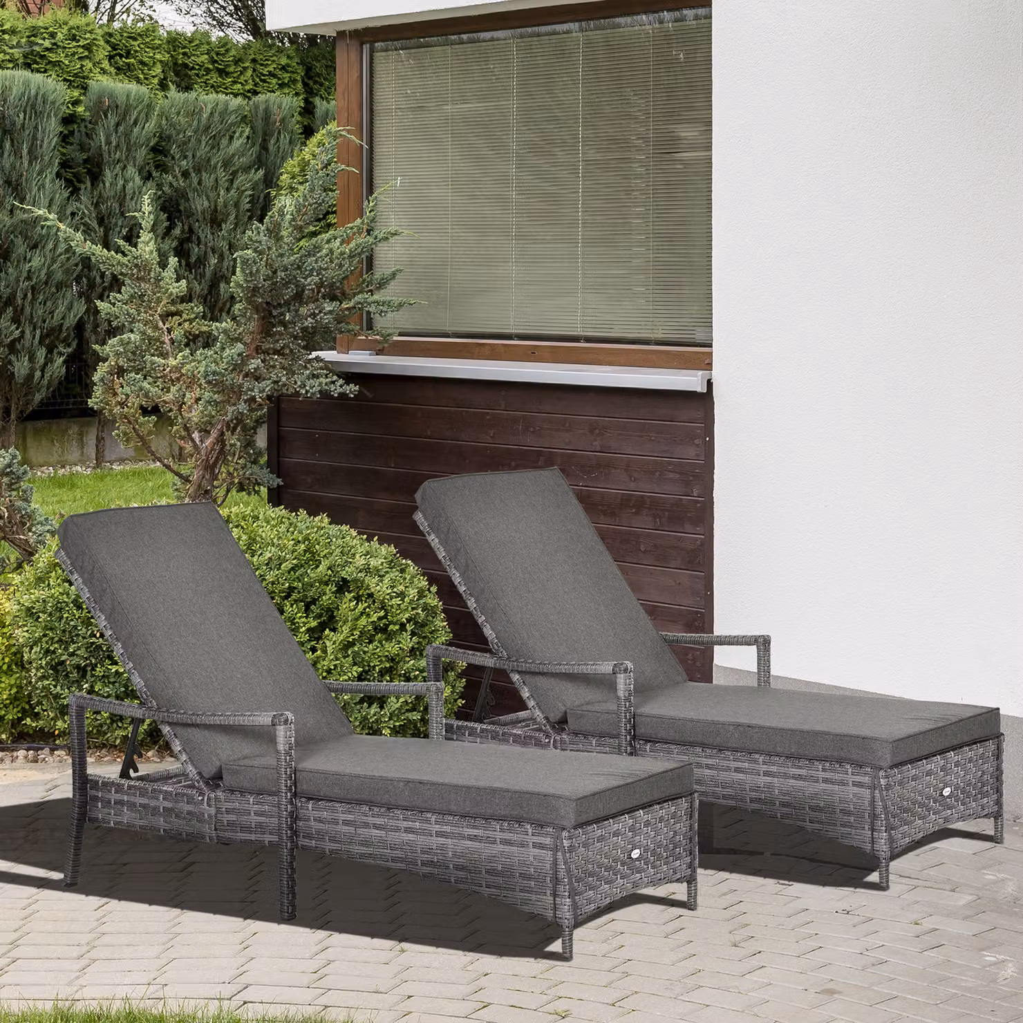 Outsunny Set of 2 Grey PE Rattan Sun Loungers with Cushions, Outdoor Garden Sunbed Furniture with 4-Level Adjustable Backrest and Armrests – 2