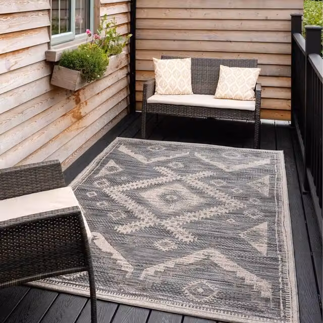 The Rug House Grey Moroccan Tribal Outdoor Weatherproof Rug, W: 170 cm, D: 120 cm