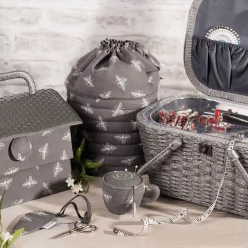 Hobby Gift Drawstring Fabric Craft Bag, Grey Bees, W/D/H: 20.5 x 20.5 x 31.5 cm – 2