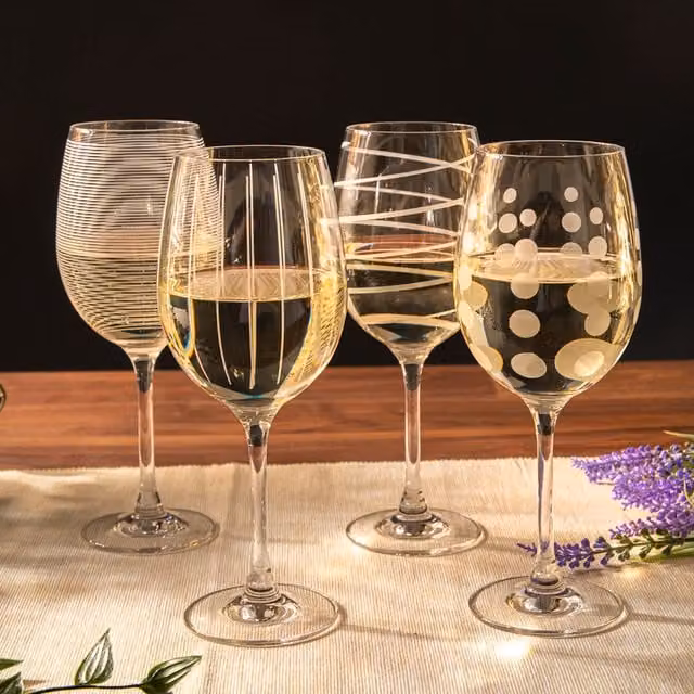Mikasa Clear Crystal Wine Glasses, Set of 4, 450ml per glass