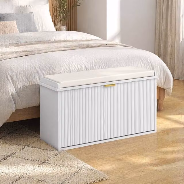 STILVORA Modern Shoe Bench with Padded Seat and Shoe Rack in White and Gold – 1