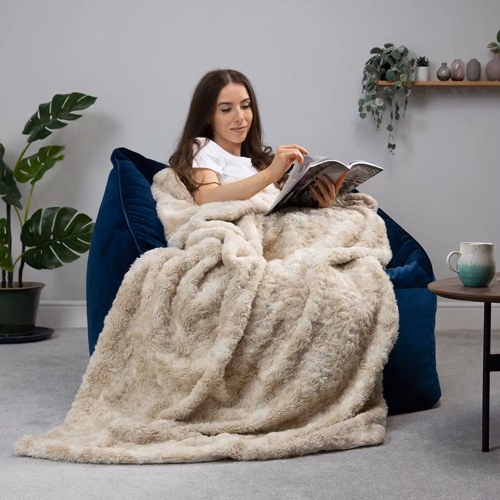 ICON Luxury Faux Fur Throw Blanket in Beige – 2