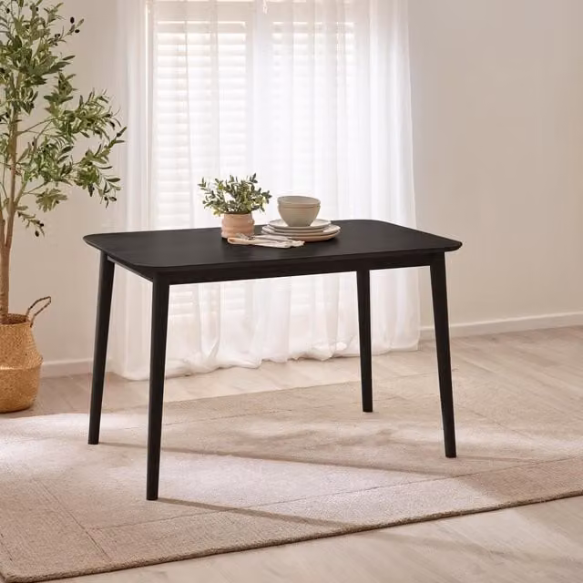 FurnitureboxUK Lynton Mid-Century Rectangular Rubberwood 4 Seater Dining Table in Black