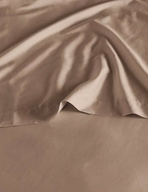Bedfolk Pure Cotton 300 Thread Count Mako Satin Flat Sheet, Brown, W: 140 cm, L: 200 cm