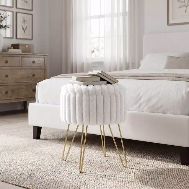 GAVENO CAVAILIA Ribbed Hairpin Storage Stool in White – 1