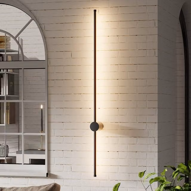 Living Star Modern Rotatable LED Straight Wall Light in Black, 100 cm
