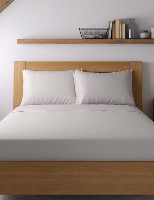 M&S Egyptian Cotton Sateen 400 Thread Count Pillowcase in Pearl Grey