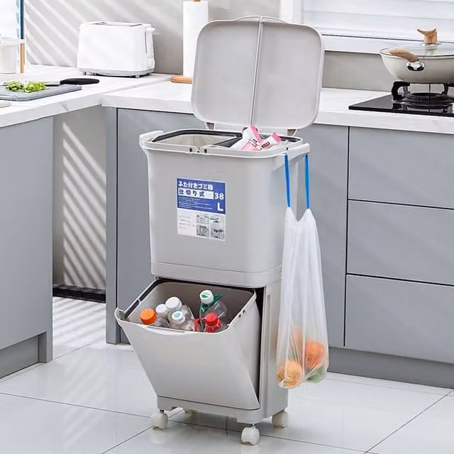 Livingandhome Dual Compartment Pedal Waste Bin with Wheels and Removable Inner Bucket, White, 38 l