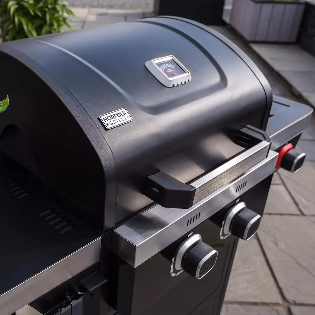 Norfolk Grills Vista 200 Gas Barbeque with Side Burner, Warming Rack and Thermometer in Black – 2