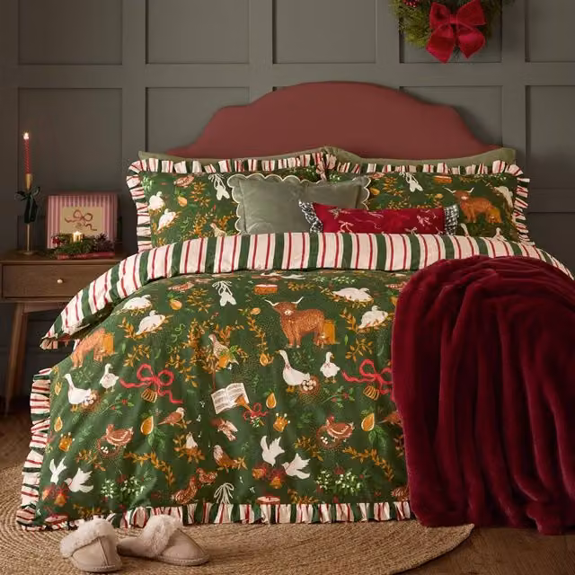 Furn Twelve Days Frill Reversible Striped Duvet Cover Set in Green, W: 180 cm, H: 200 cm