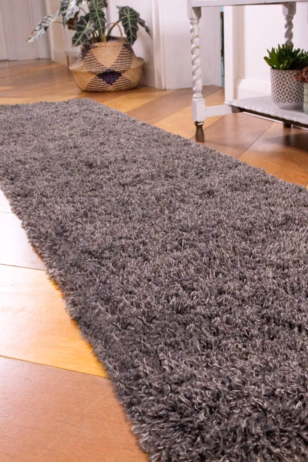Kukoon Super Soft Shaggy Runner Rug in Grey and Anthracite, W/D/H: 60 x 240 cm – 2