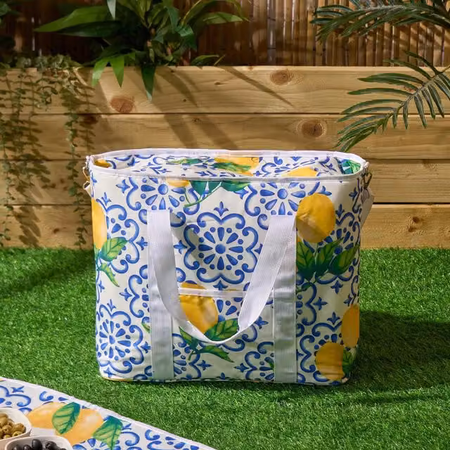 OHS Blue Tiles Shoulder Tote Picnic Bag in Blue Fabric