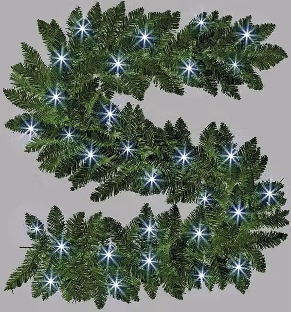 Shatchi Imperial Pine Green Christmas Garland with Cool White LEDs, 2m