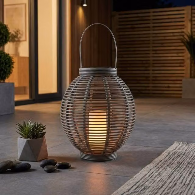 Garden Greatness Rattan Effect Solar Candle Lantern in Beige, W/D/H: 38.0 x 38.0 x 42.0 cm