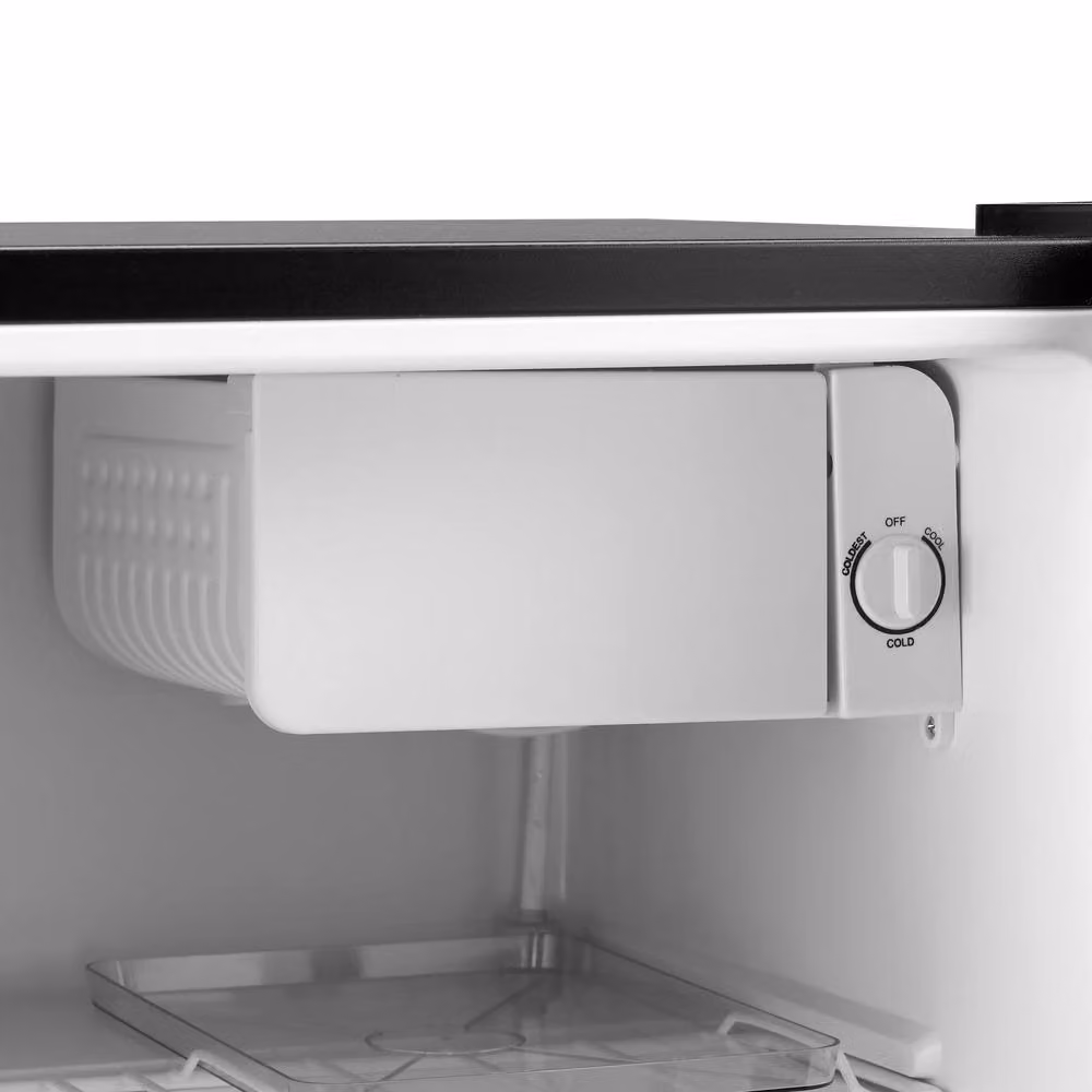 Subcold Eco50 Mini Fridge Black, 45L Countertop Compressor Model with Lockable Solid Door – 9