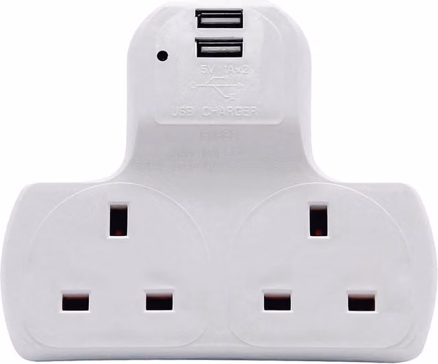Innoteck 2 Plug Adaptor with 2 USB Charging Ports, White