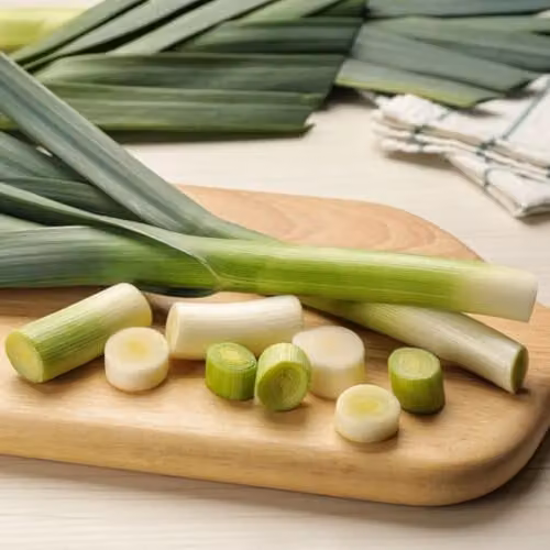 Thompson & Morgan Santora F1 Leek Seeds, Rust-Resistant and Winter Hardy, 30 Seeds per Packet
