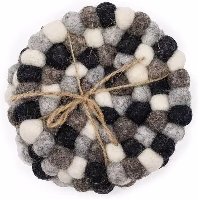 KDMD Set of 4 Round Grey Felt Ball Coasters, Absorbent and Durable – 1